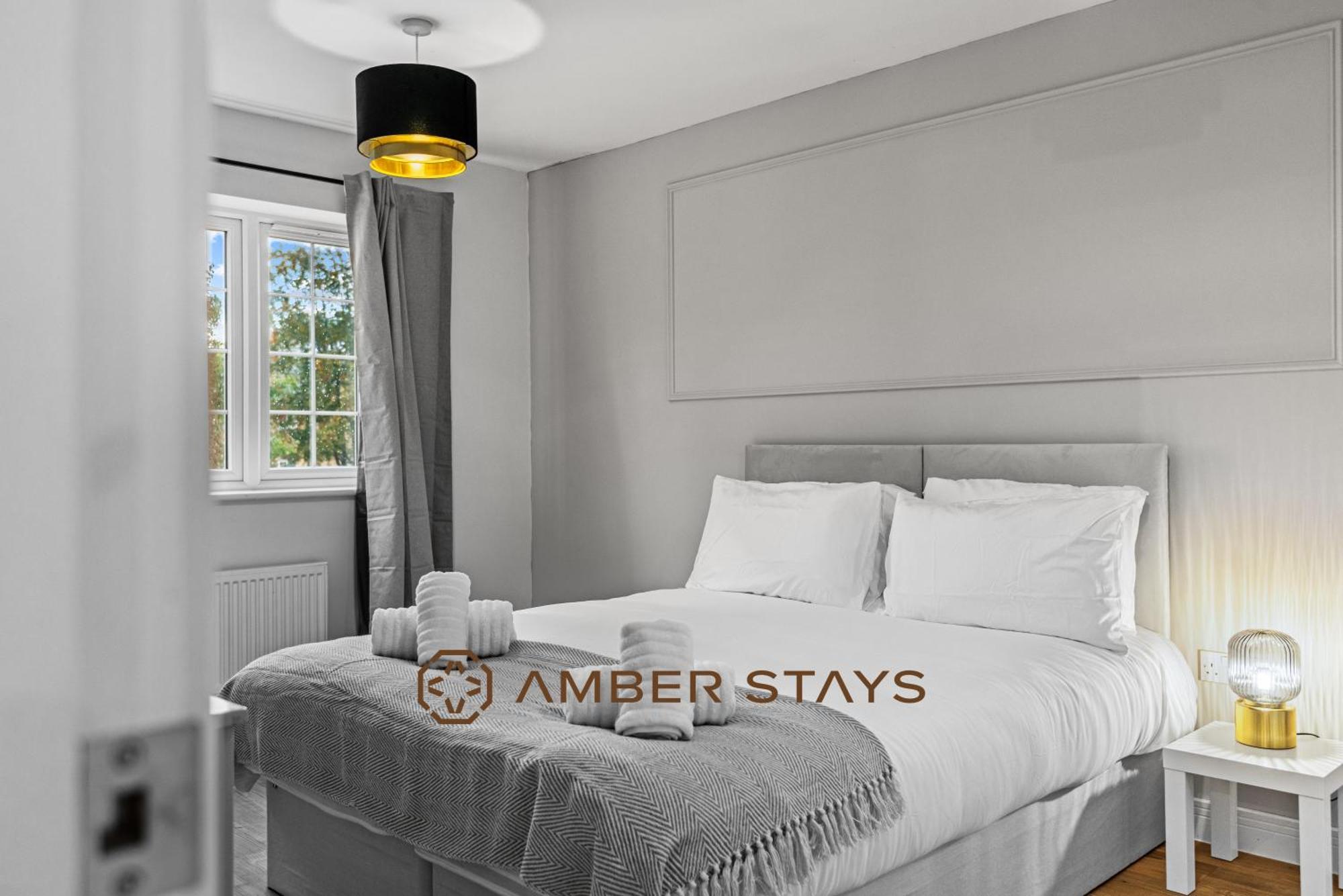 Spacious 5 Bed House In Reading By Amber Stays, Perfect For Business & Contractors, Sleeps 12! Exterior foto