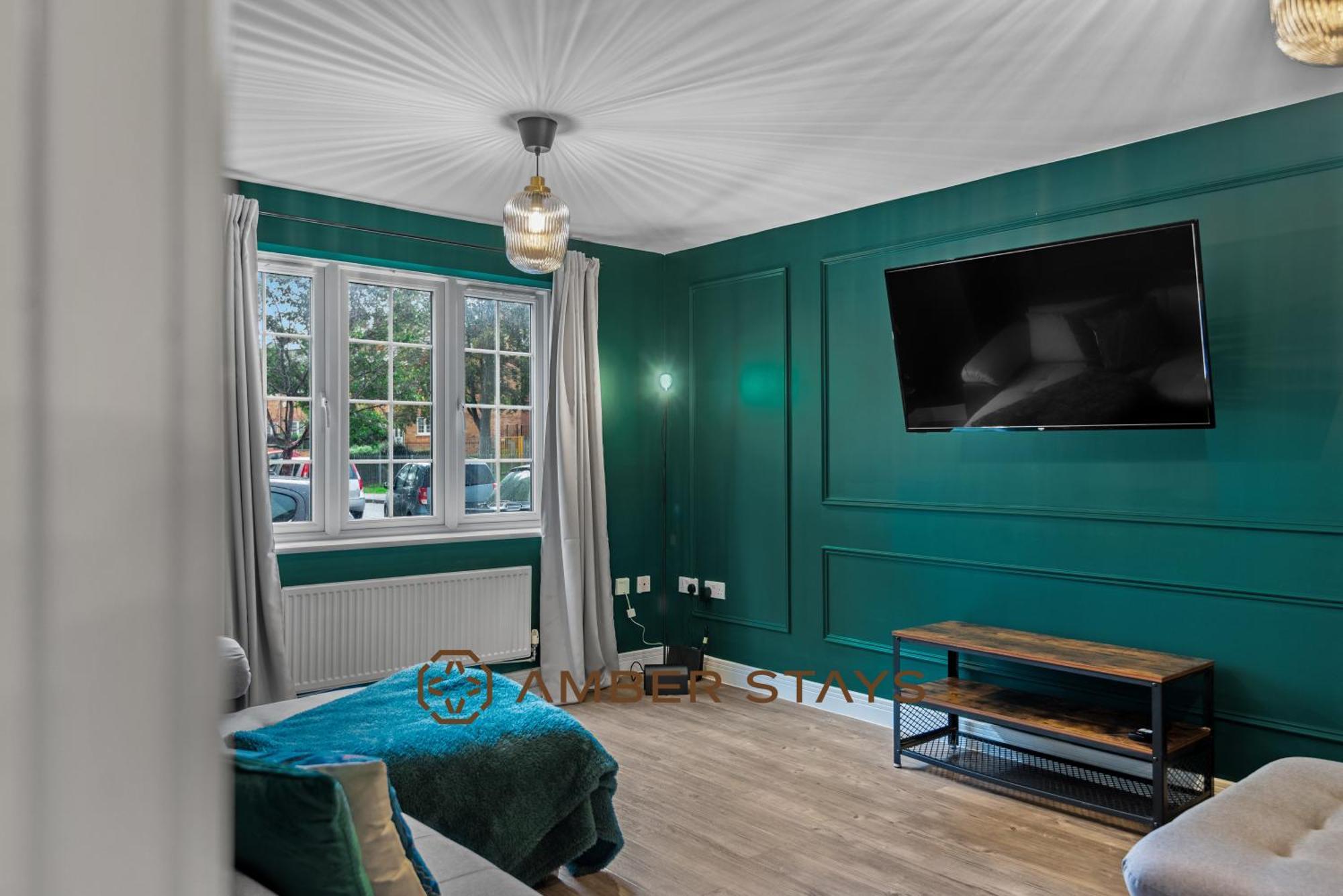 Spacious 5 Bed House In Reading By Amber Stays, Perfect For Business & Contractors, Sleeps 12! Exterior foto